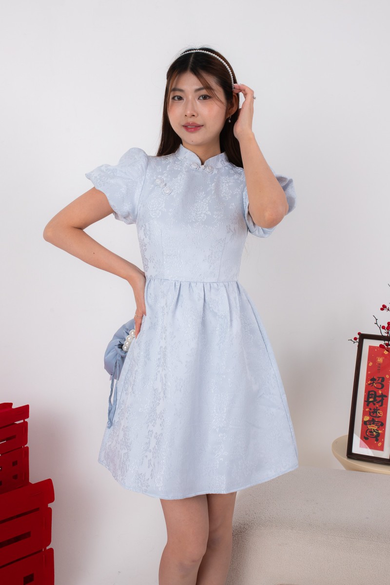 Lineage Puff-Sleeved Cheongsam Dress in Blue