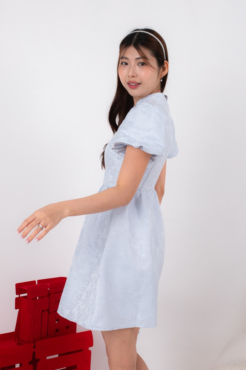 Lineage Puff-Sleeved Cheongsam Dress in Blue