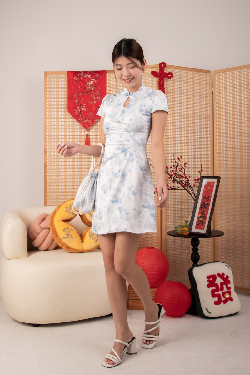 Janny Mandarin Ruched Dress in Blue