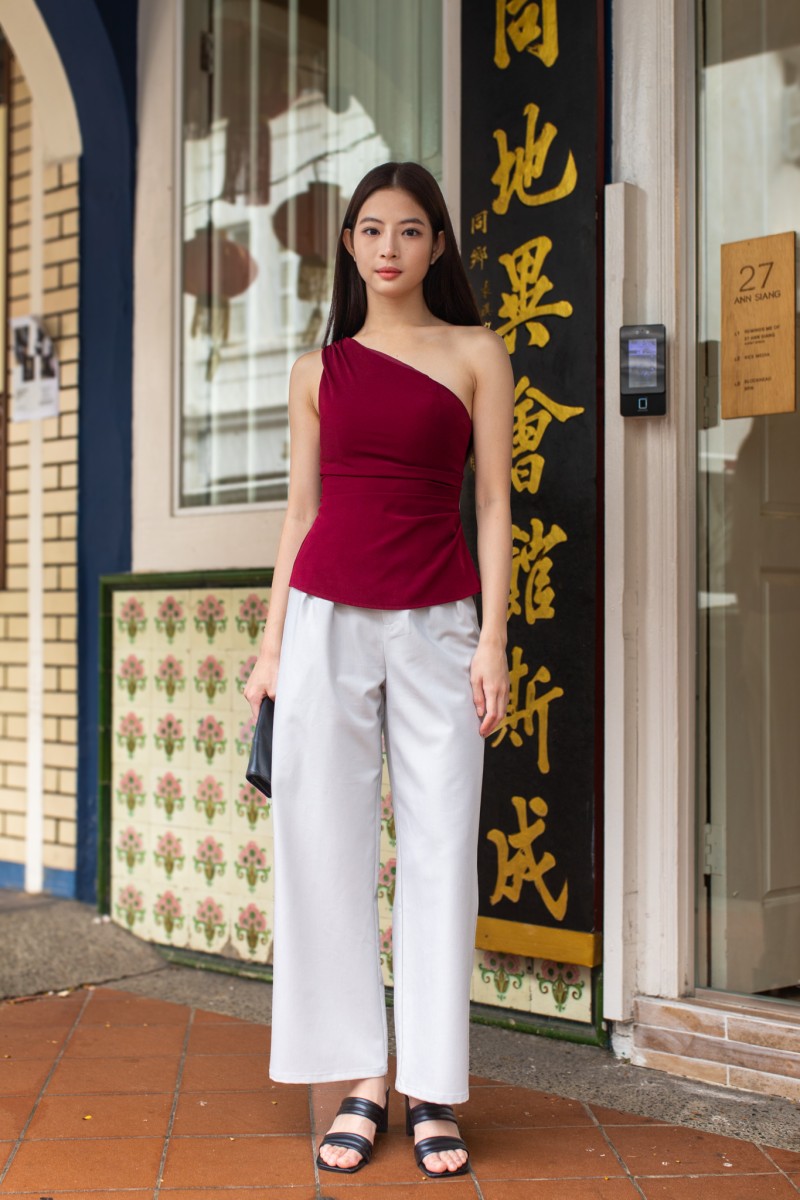 RESTOCK1: Lavinia Ruched Padded Top in Wine