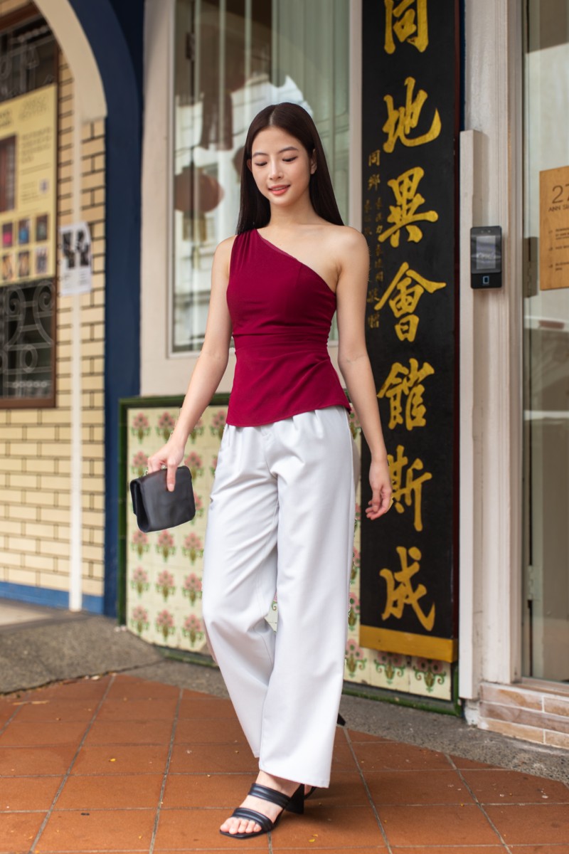RESTOCK1: Lavinia Ruched Padded Top in Wine