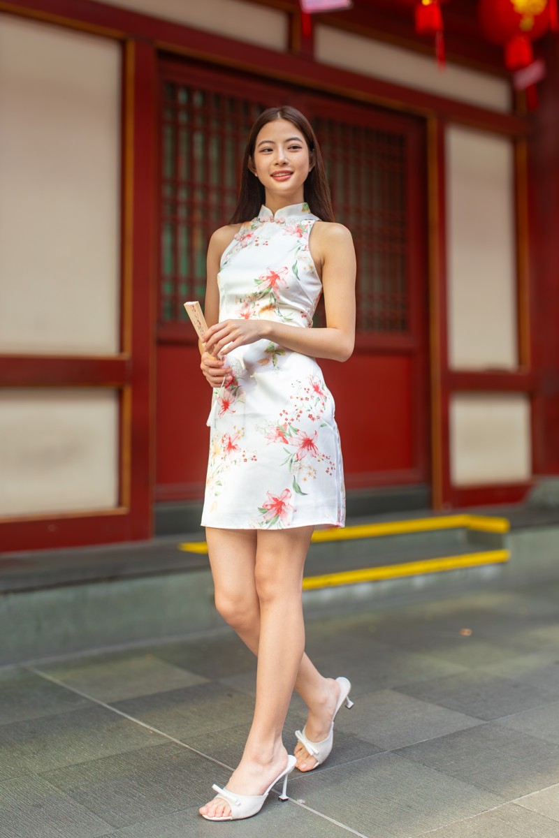 Petalia Floral Qipao Dress in White