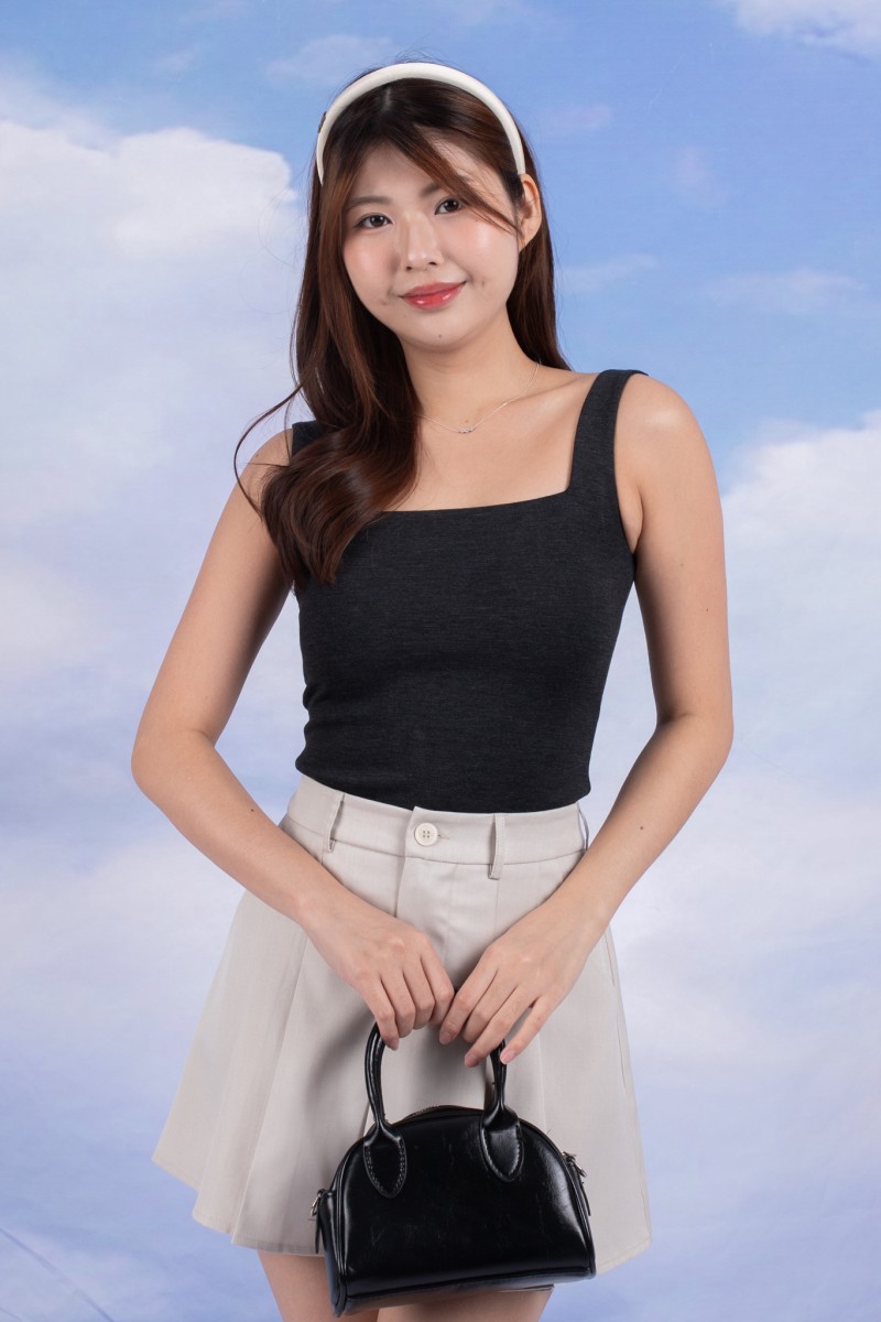 Nomad Pleated Button Mini Skorts in Taupe