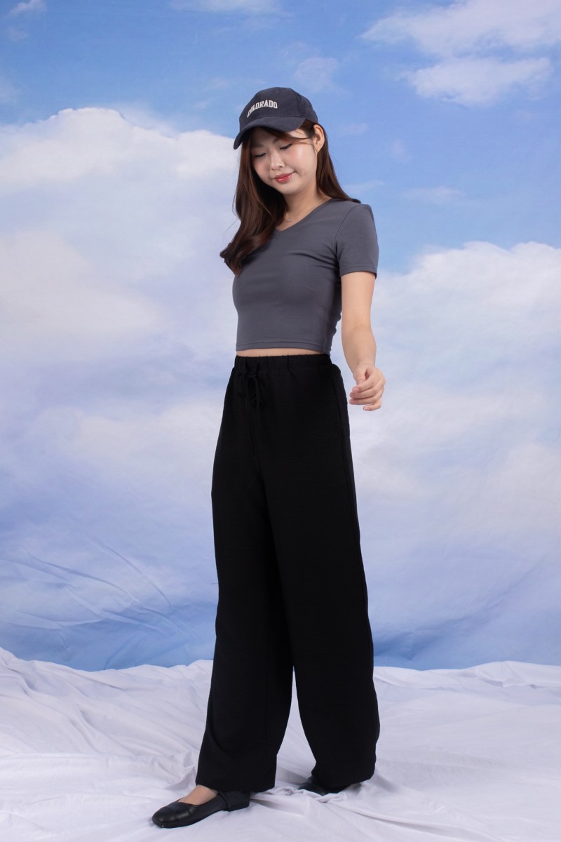 Umber Wide-Leg Pants in Black