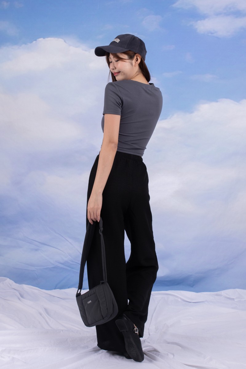 Umber Wide-Leg Pants in Black