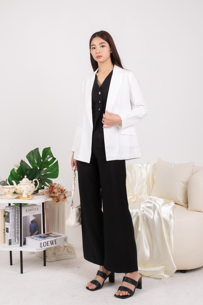 RESTOCK: Whitley Essential Blazer in White