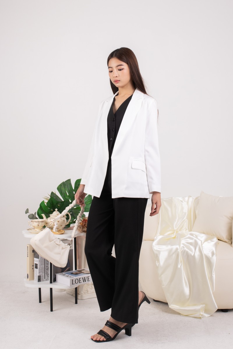 RESTOCK: Whitley Essential Blazer in White