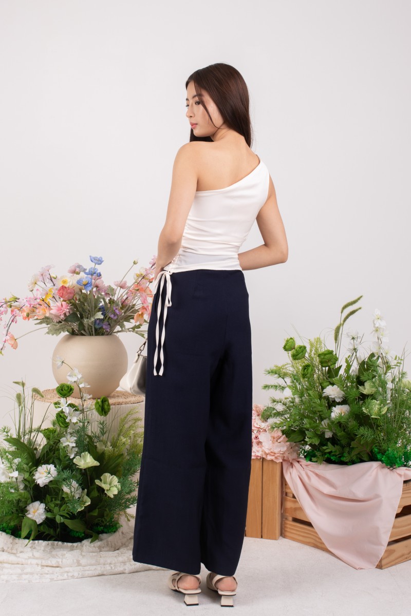 Evania Toga Side Ruched Top in Cream