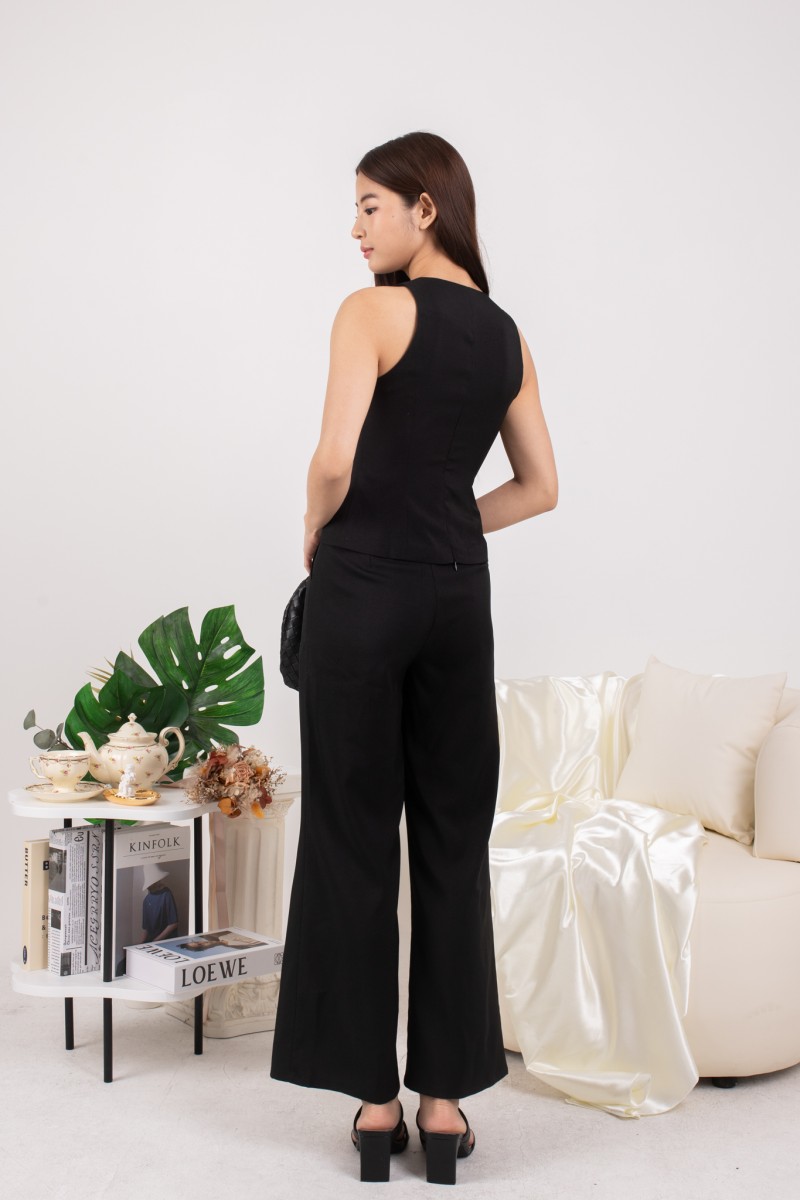 Genia Button Tailored Pants in Black