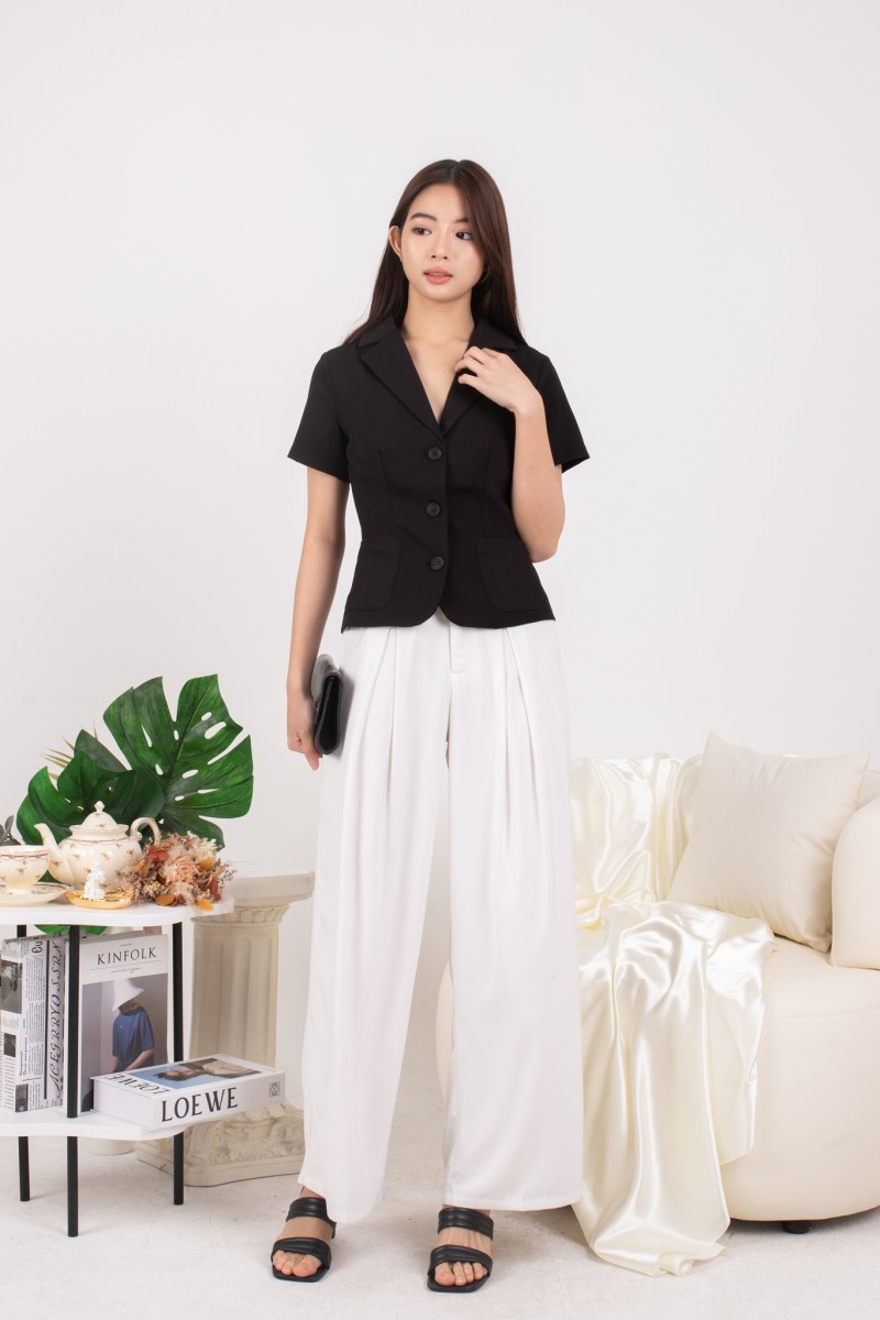 Yvaine Tailored Blazer Top in Black