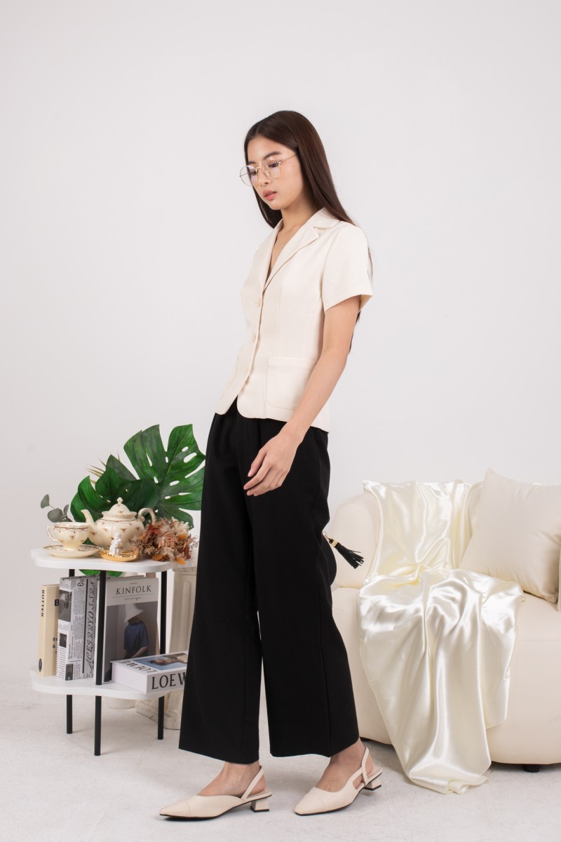 Yvaine Tailored Blazer Top in Cream