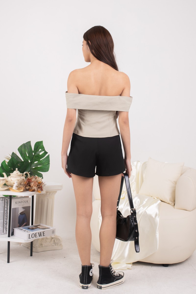 Naiah Off-Shoulder Top in Sage