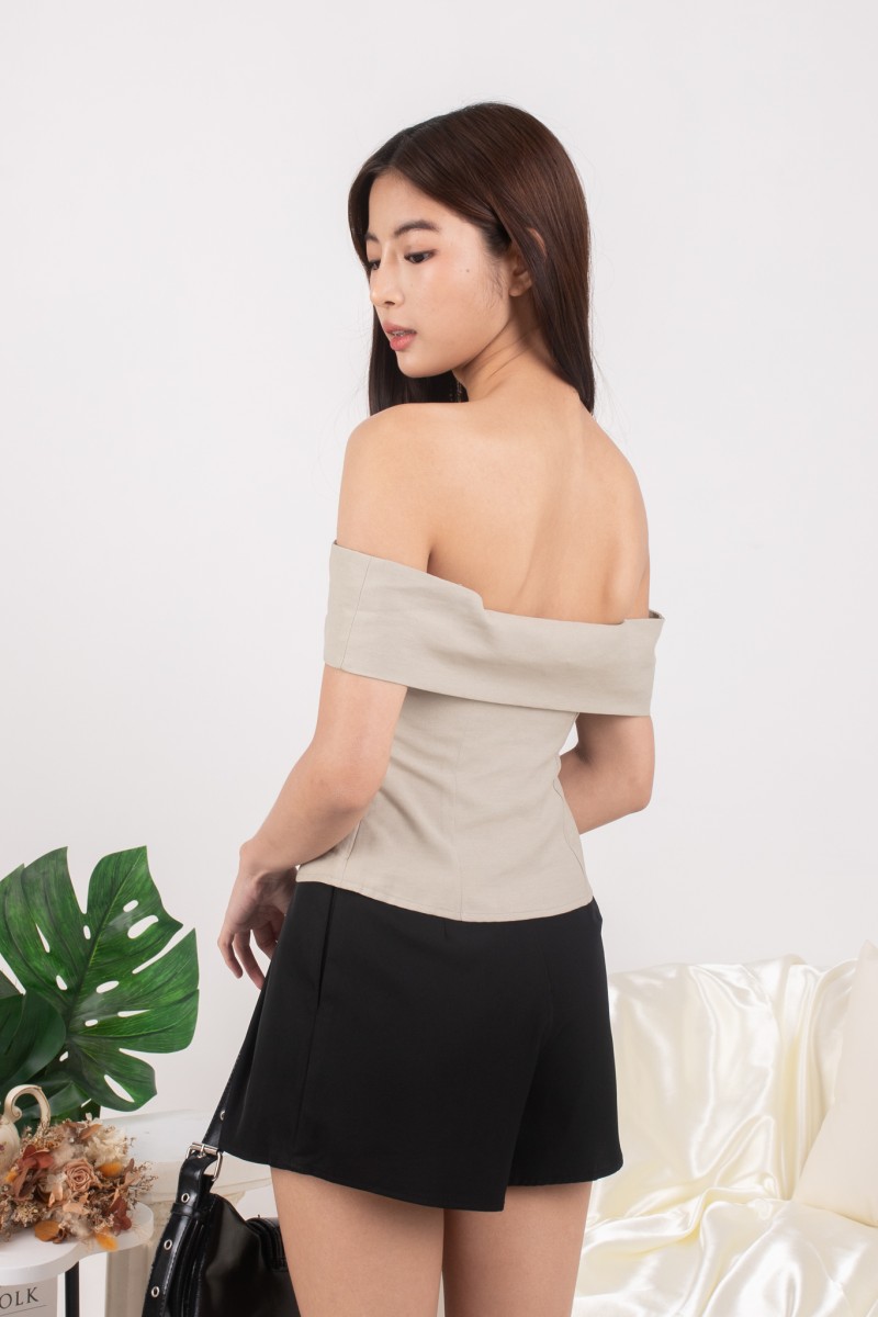 Naiah Off-Shoulder Top in Sage