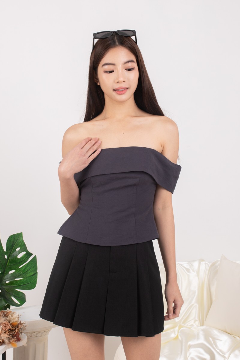 Naiah Off-Shoulder Top in Gunmetal