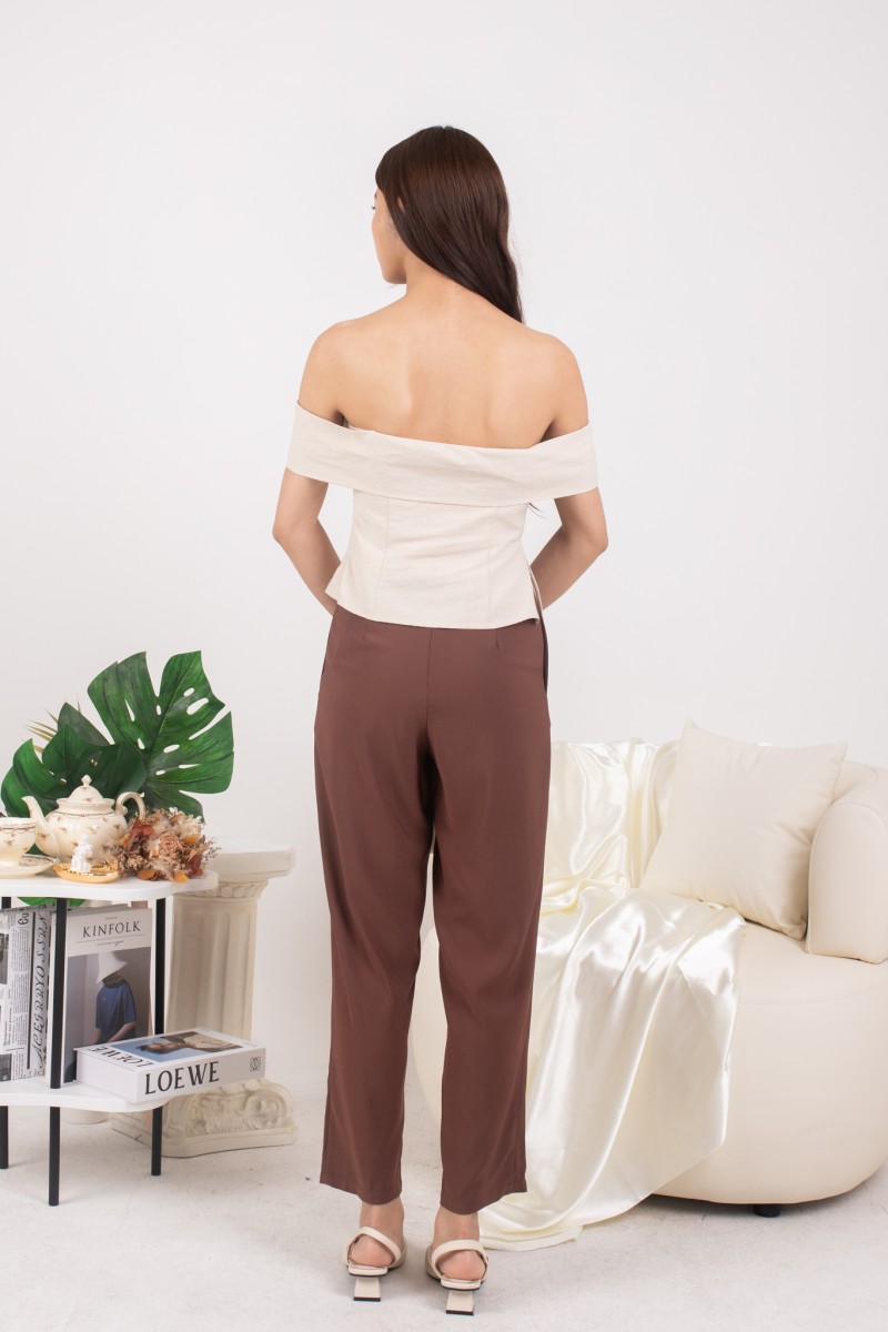 Naiah Off-Shoulder Top in Cream