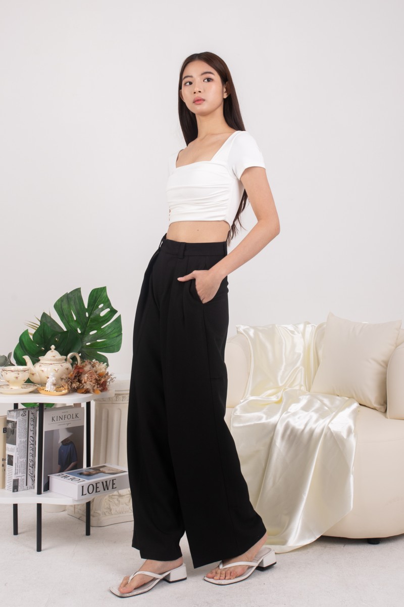 Citrus Essential Pants in Black