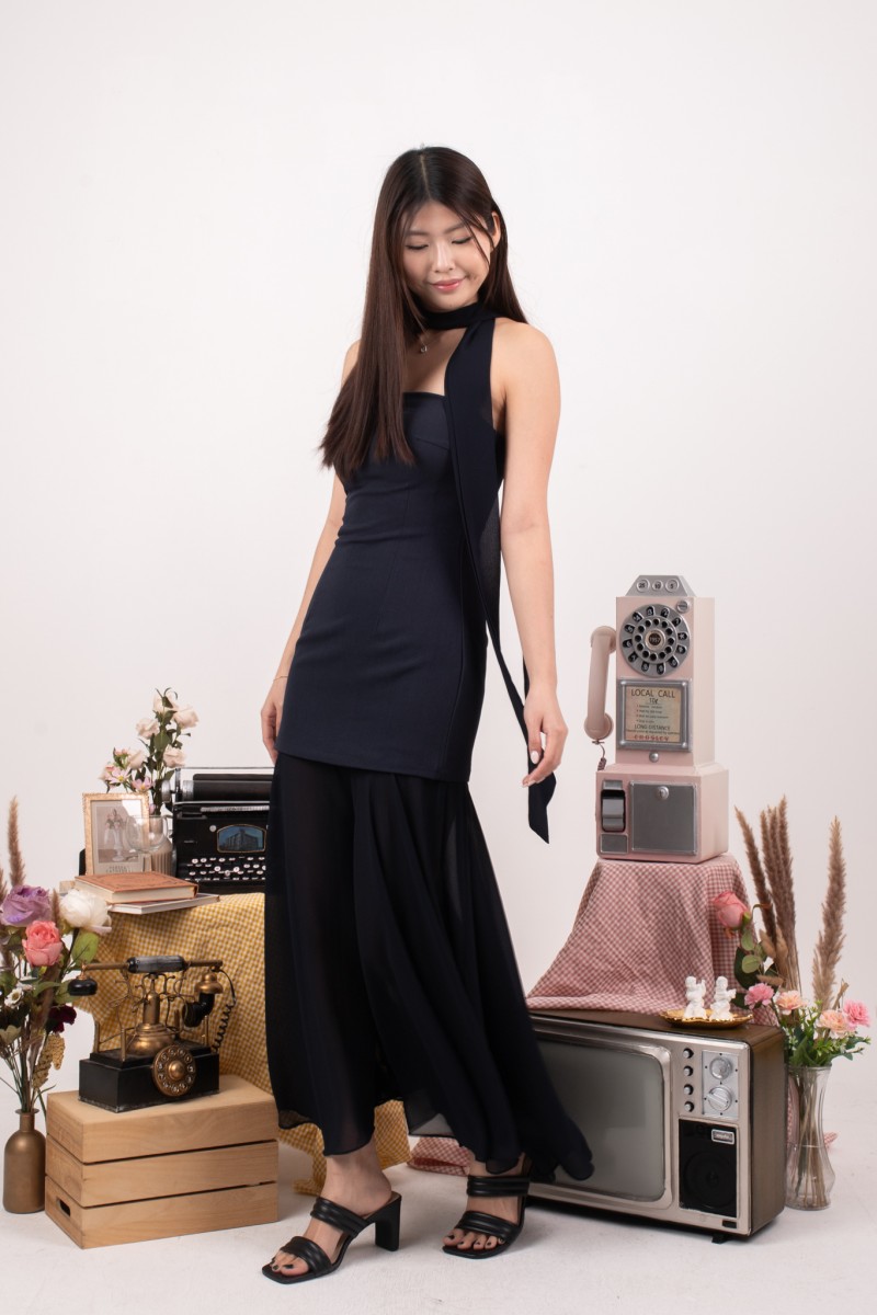 BACKORDERS2: Coraline Padded Maxi Dress in Navy