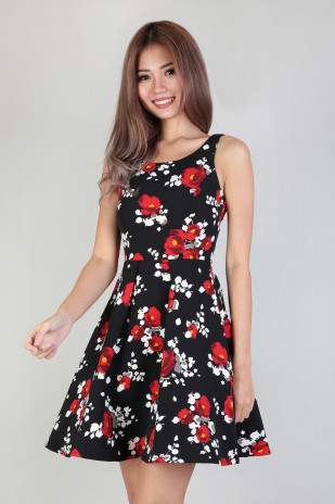 Eslee Floral Dress in Black
