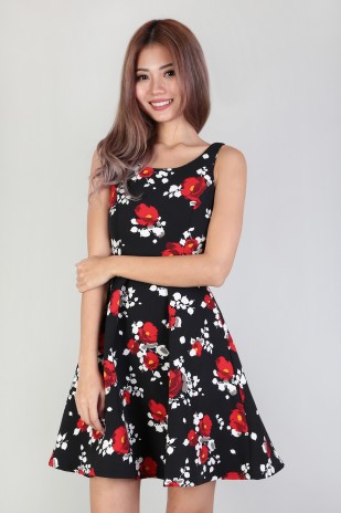 Eslee Floral Dress in Black
