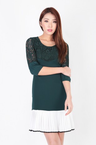 Delvin Pleated Dress in Forest Green