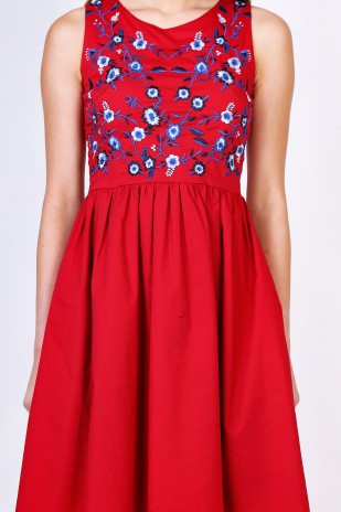 Rin Floral Embroidered Dress in Red
