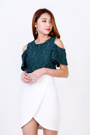 Vella Cutout Shoulder Top in Forest Green