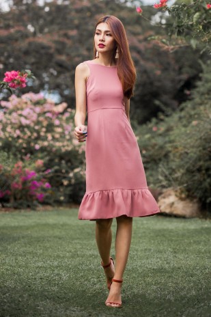 Alana Flounce Dress in Rose Pink