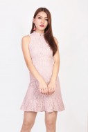 Lillie Lace Cheongsam in Pink