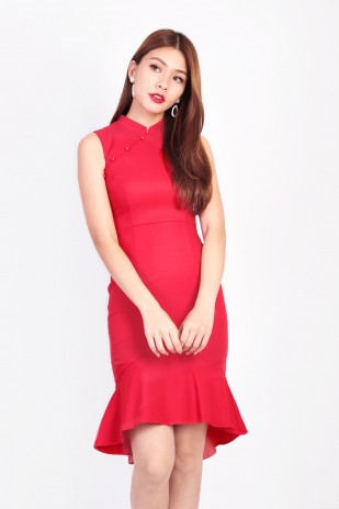 Vogue Mermaid Cheongsam in Red