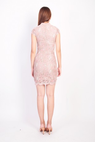 L'amour Lace Cheongsam in Pink