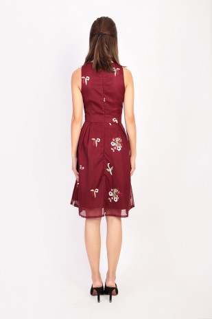 Pristen Embroidery Dress in Wine Red