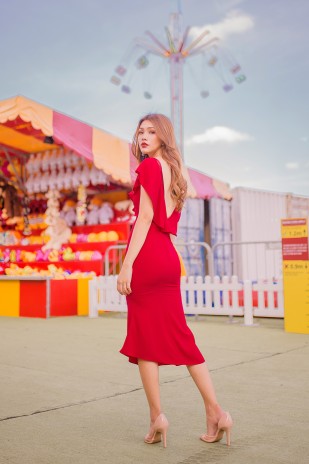 Kailey Ruffle Midi Dress in Red
