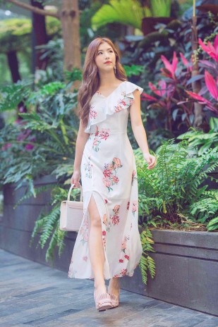 Jerlyn Floral Maxi Dress in White