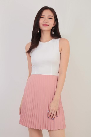 Denice Pleated Dress in Pink