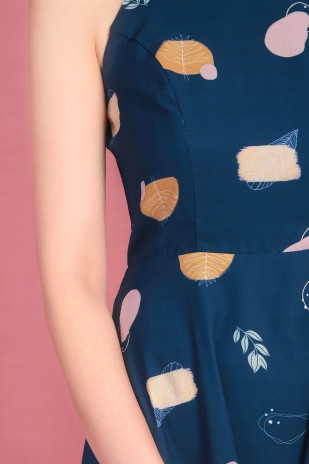 Anebelle Printed Dress in Navy