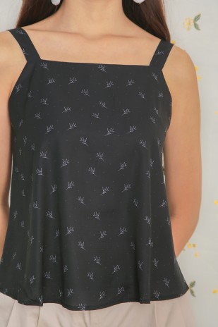 Shantell Printed Top in Black
