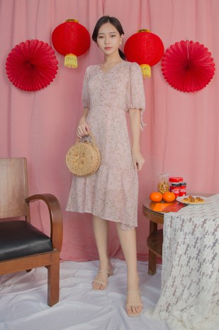 Lynce Floral Puff Dress in Pink