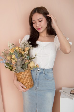 Zaelynn Puff Top in White