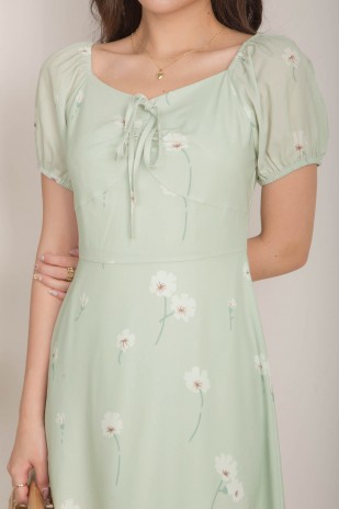 Hollis Floral Dress in Mint