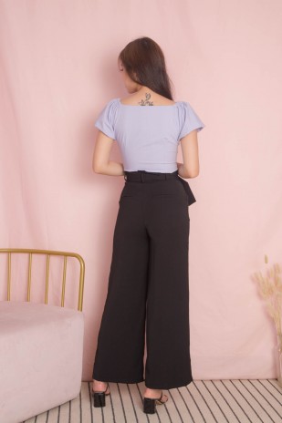 Heia Belted Pants in Black