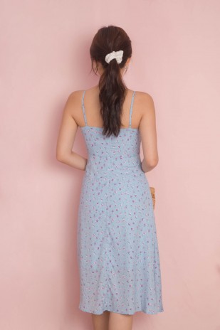 Nari Floral Ruched Dress in Blue