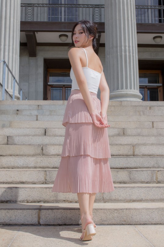 Blush pleated clearance skirt