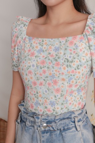 Sasha Floral Square Top in Pink
