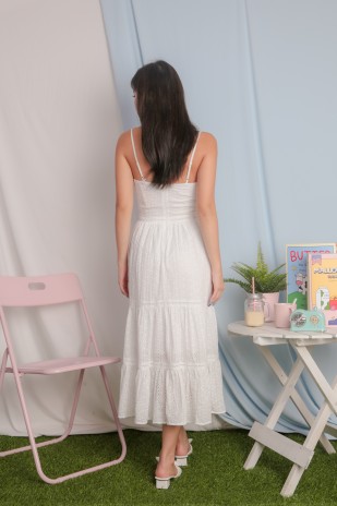 Sienis Broderie Tiered Dress in White