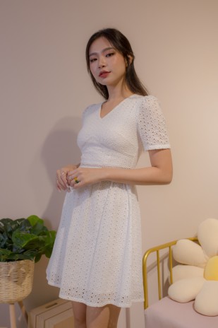 Ferya Eyelet Dress in White