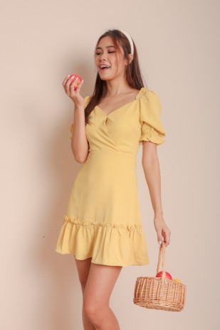 Bridgette Sleeved Dress in Yellow