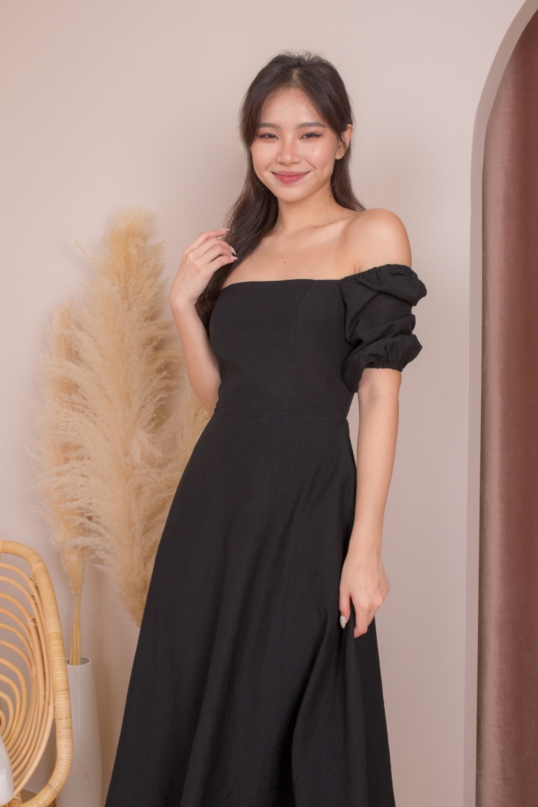Ashby Square Neck Midi Dress in Black - MGP