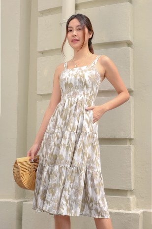Allaire Tiered Dress in Botanica