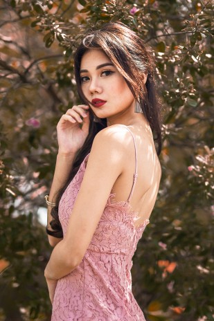 Amaris Low Back Lace Dress in Pink (MY)