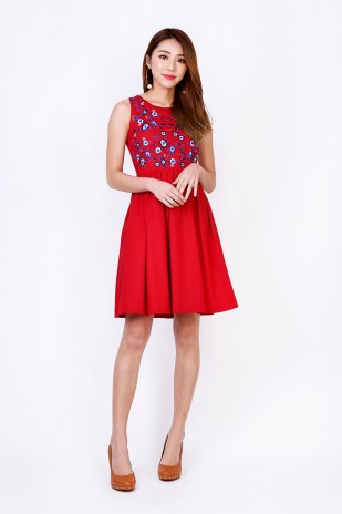 Rin Floral Embroidered Dress in Red (MY)